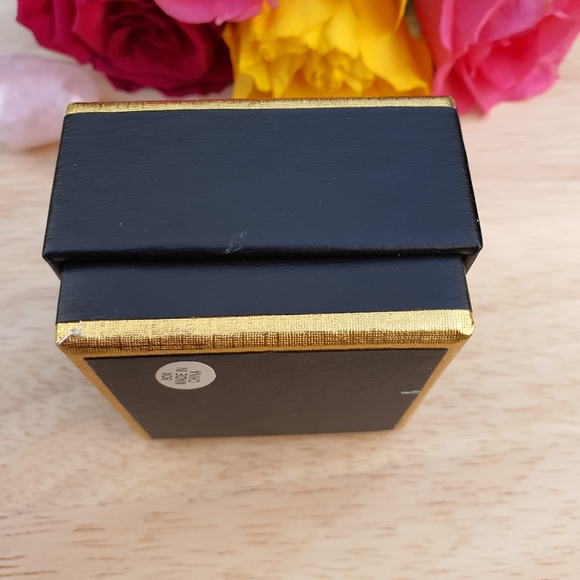 Gold Ring - Picture 8 of 8